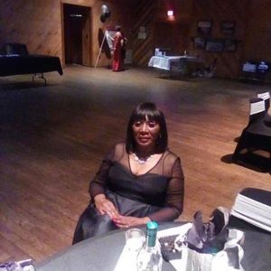 Meet your Posher, Beverly